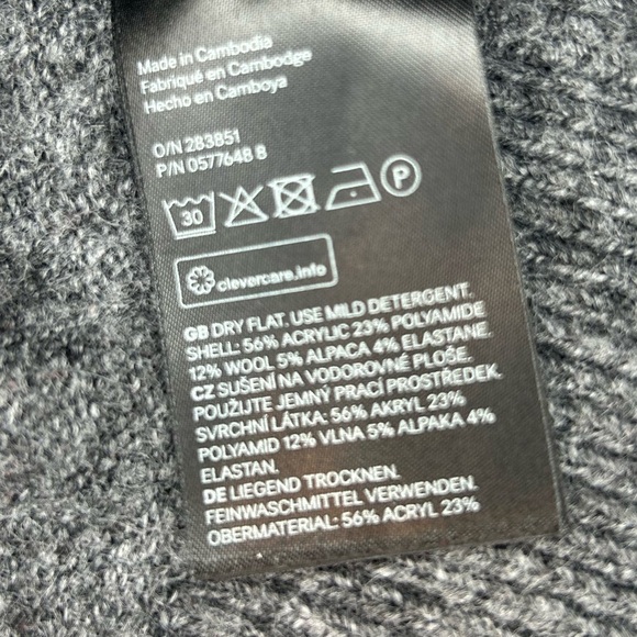 H&M Gray Off Shoulder Fold Over Neck Sweater Wool Alpaca Blend Size S - Picture 7 of 8